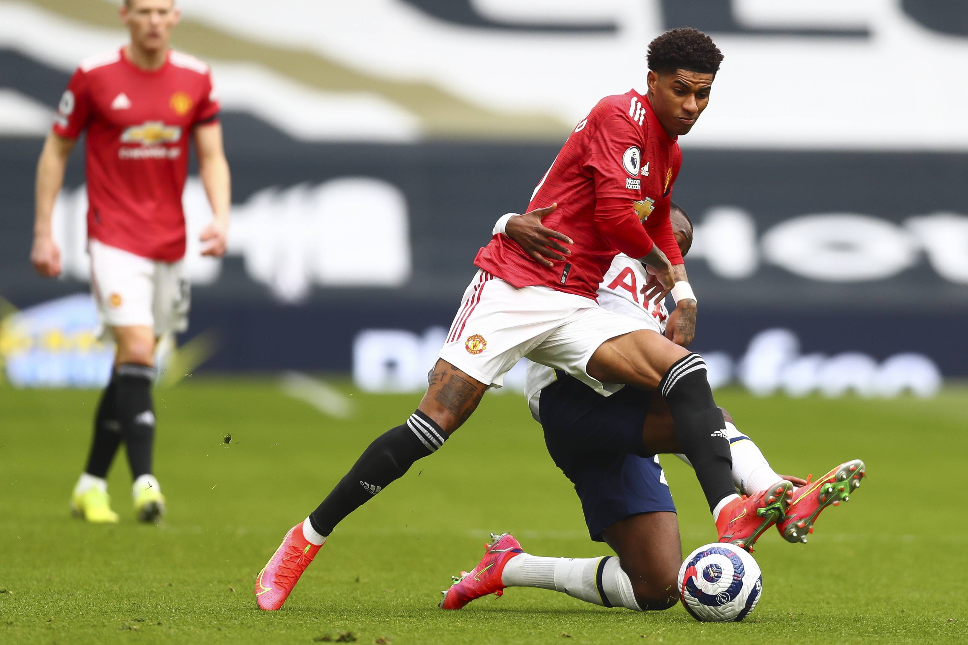 萨内的突破 萨内的突破